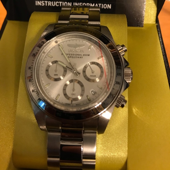 Silver Invicta watch - Picture 2 of 5